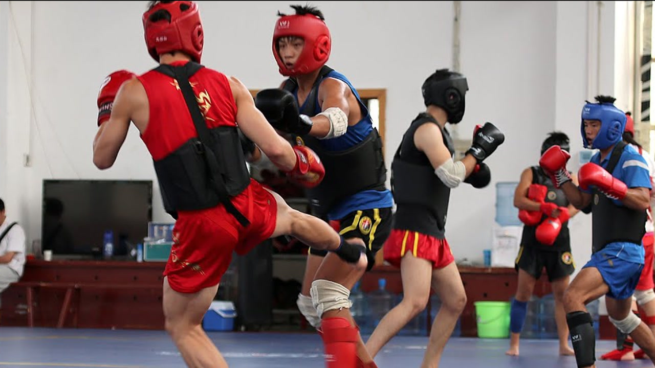 塔沟武校散打班的日常!冠军就是从这里出来的