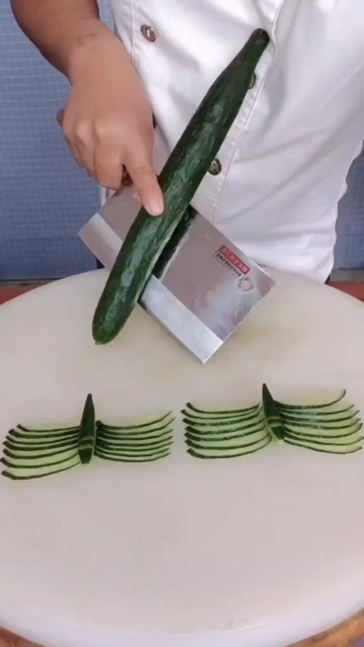 五星酒店厨师展示刀功,手法一绝!