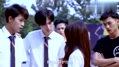 莫昕薇绑架了向蔓葵,并且诬陷安初夏,韩七录带人寻找向蔓葵