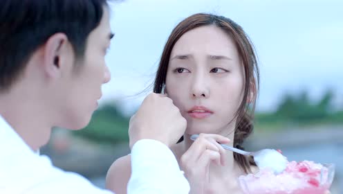 融掉的冰淇淋时 间:2018-06-18撇开绯闻男友张立昂席惟伦甜蜜热吻