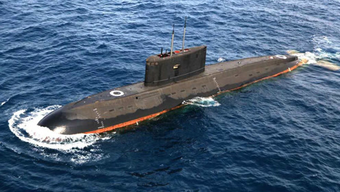 我军潜艇突然急速下沉,自救时间仅2分钟!老兵力挽狂澜