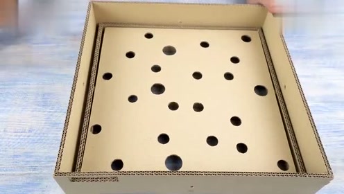 考验平衡力的时候到了,牛人用纸板制作弹珠陷阱迷宫,有点难度哦