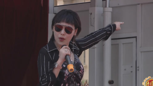 魏三女弟子张奥妮,一首获奖的歌曲《苦行僧》,唱的真是霸气!