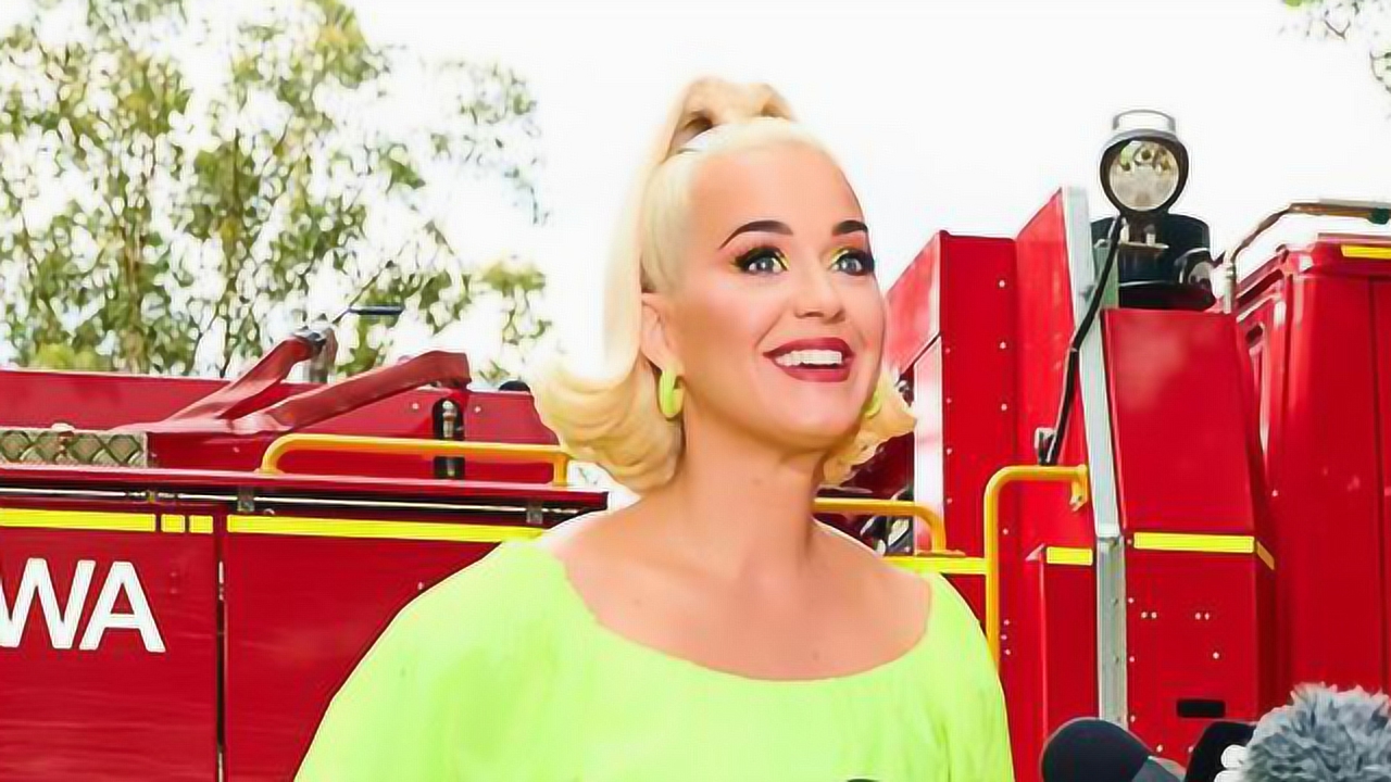 "水果姐"凯蒂佩里取消媒体采访 闭关酒店防病毒