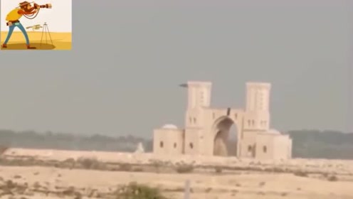 沙漠上空出现UFO，恰巧被路过的游客拍下全过程！