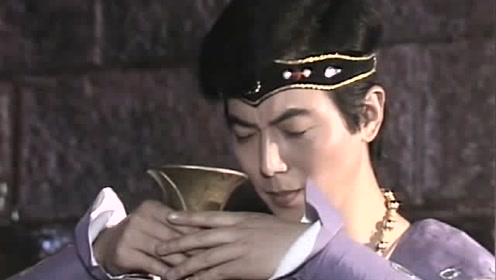 封神榜:殷洪将姜子牙的符水下到火灵圣母水中,圣母喝了法力尽失