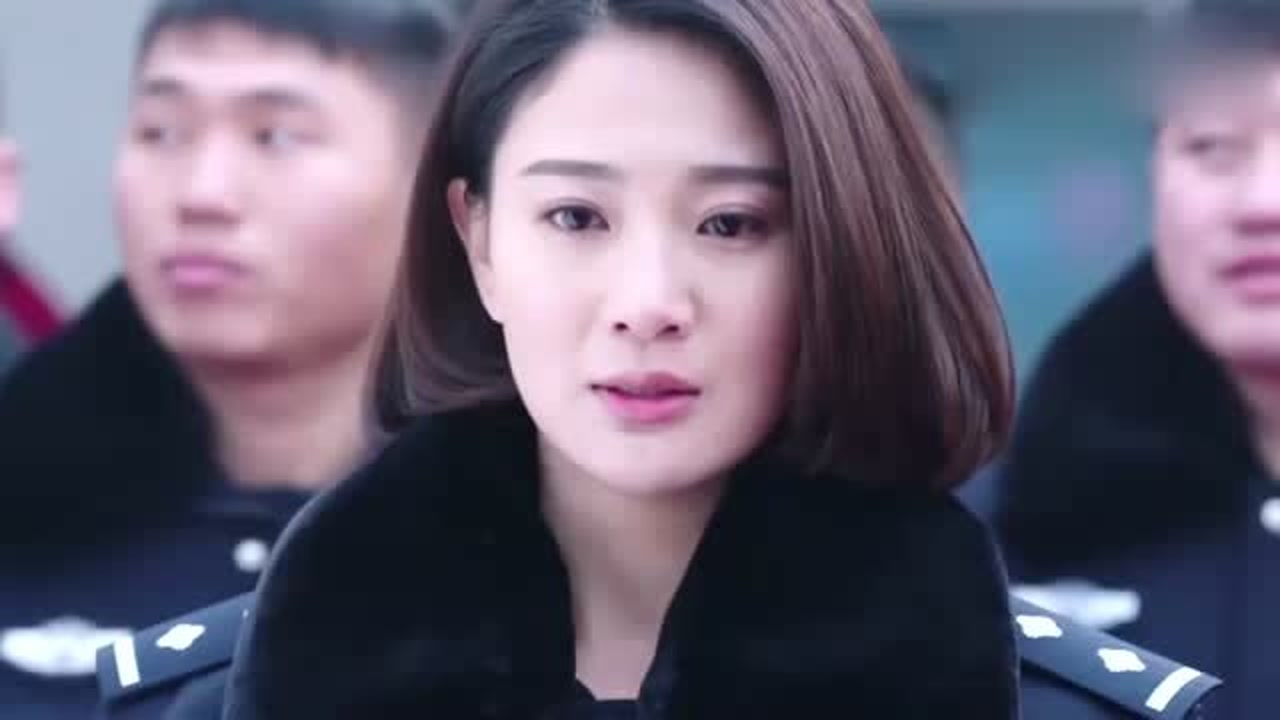 警花与警犬:杜飞想逃避掉感情,还故意的冷着李姝寒,简直是太伤人心了