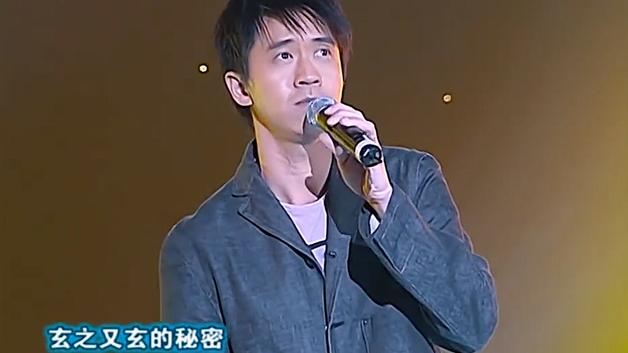 光良独自演绎组合无印良品经典《掌心》,又是回味经典的时刻