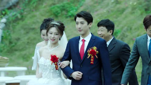 清华安静回正安县结婚