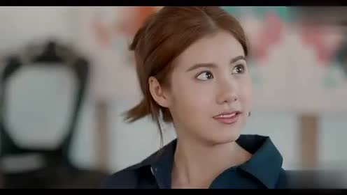 泰版命中注定我爱你:暖男欣赏妮子的作品 画的真好