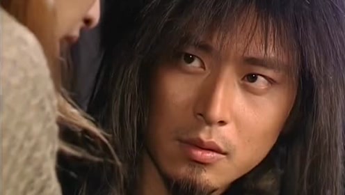 风云:芸苓故意把酒弄洒,吸引断浪注意,断爷机会来了