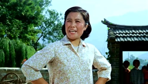 80年代乡村电影《喜盈门》泼辣的大嫂和贤惠的二嫂