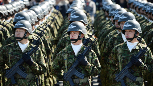 日本自卫队征兵难,迫不得已出此下策,场面搞笑