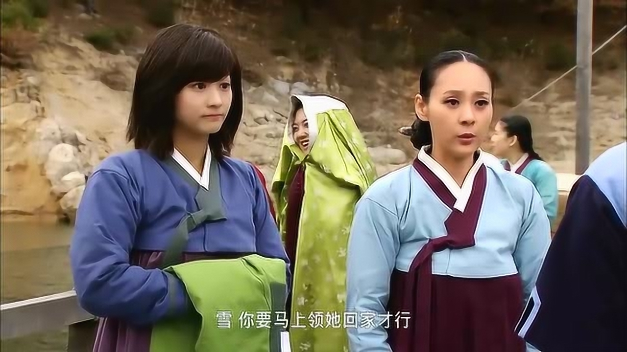 拥抱太阳的月亮:小烟雨长大成人,缓缓亮出美貌,韩佳人出场