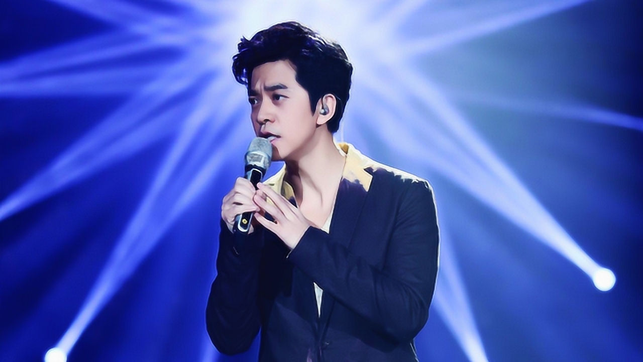 李健这首歌从发行火到现在,堪称他最有价值的歌曲,不愧是清华才子