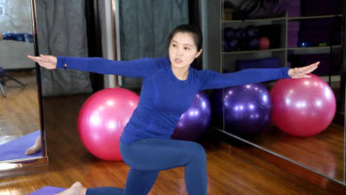 瑜伽体式教学《低位起跑式》,活力满满,让你更年轻