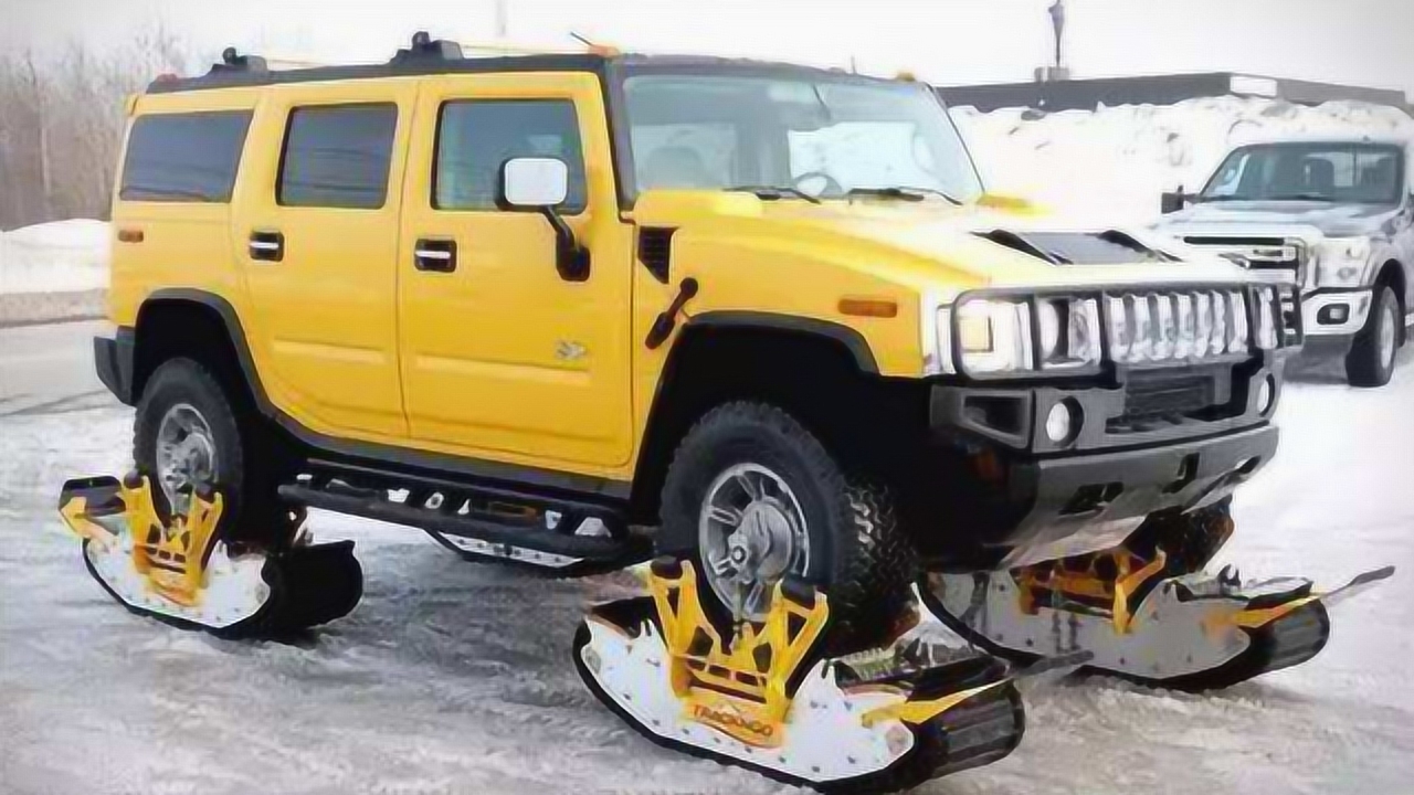 老外发明防滑轮胎,不用打气装上就变成履带车,雪地里也能碾出一条路!