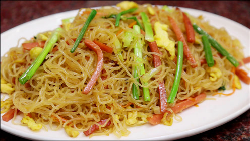 广东炒米粉太好吃了,一周吃7次都不腻,几分钟就出锅,太香了