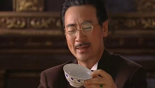 金粉世家:金铨借着酒劲,痛斥白雄起,不慎旧病复发!