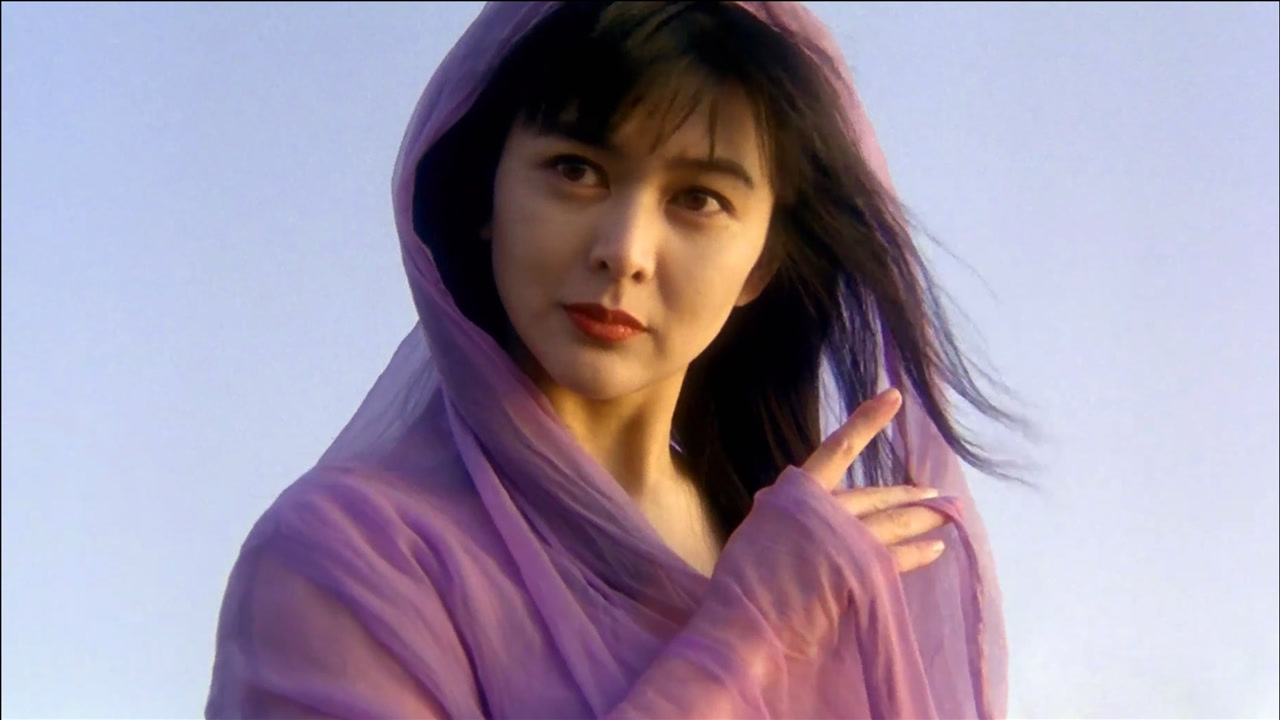 云朵实力演唱《我的楼兰》,高音穿透这优美的梦幻之感,太震撼了