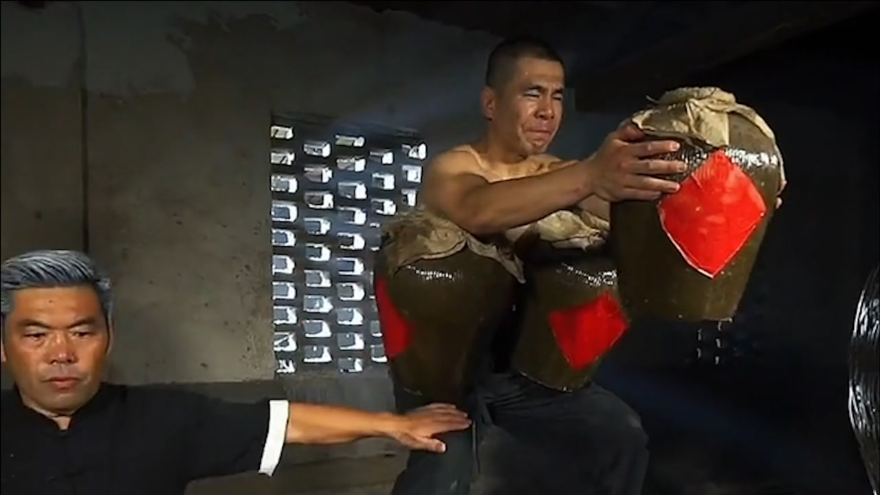 郭大侠:一套古拳火出国外,出拳快狠准,被网友誉为现代版郭靖