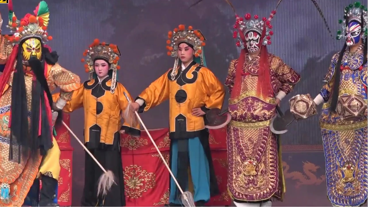 秦腔《宝莲灯》选段,二花脸的嗓音浑厚沉稳,有板有眼的唱腔真棒