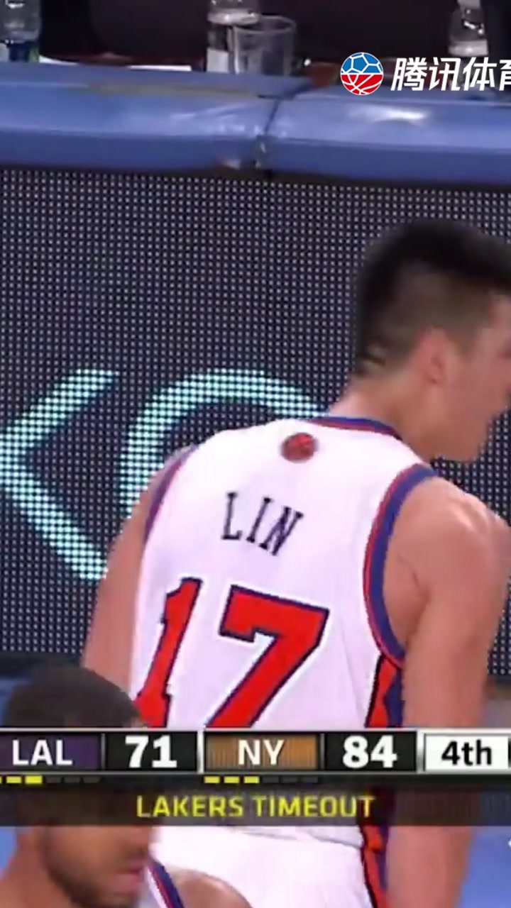 2012的今天林书豪在科比头上狂砍38分
