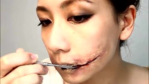 转载【当当转】超真实的特效化妆- 裂口女