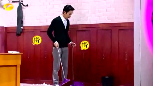 何炅小品《爱笑的镜子屋》,太逗了!