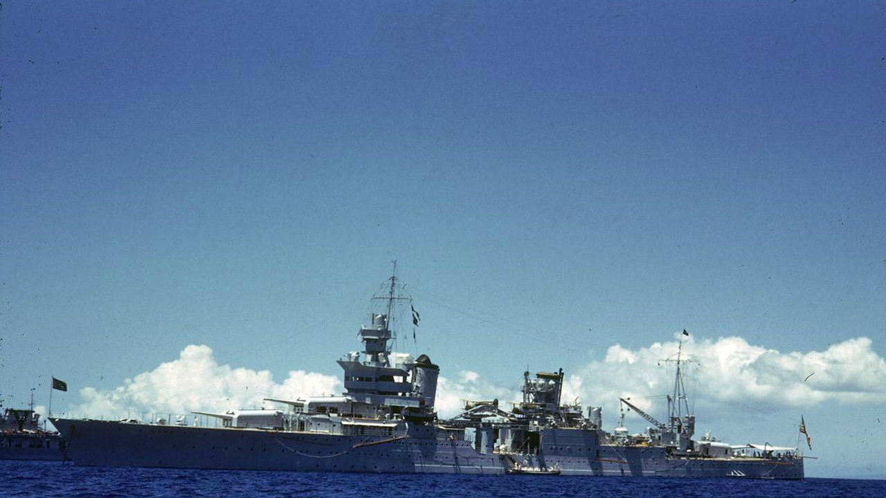 二战荷兰巡洋舰图片