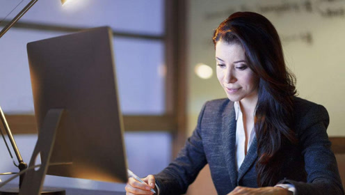 事业心强的女人,事业有成,感情多波折