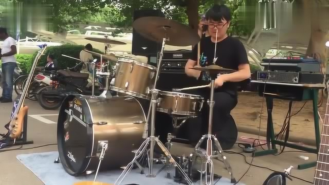 画质 三倍流畅播放 4k超清体验  04:40   架子鼓sheismysin双踩试踩