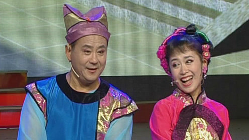 魏三女徒弟与二人转名家董宝贵合作,经典选段《锔大缸》