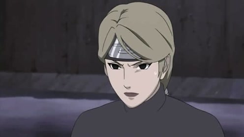 角都叫飞段小心,这可是二尾人柱力,掉以轻心会挂掉的