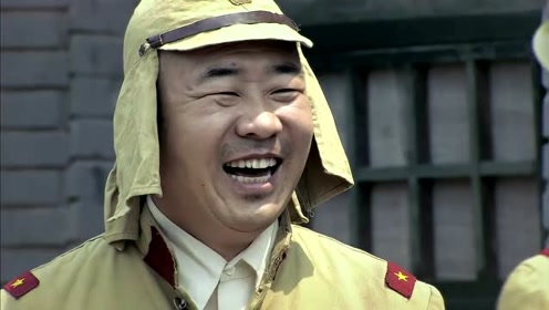 战火连天:小伙炸鬼子军火库,不料鬼子见了他竖起大拇指