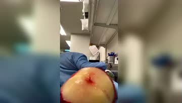 极简单！水蜜桃快速剥皮法