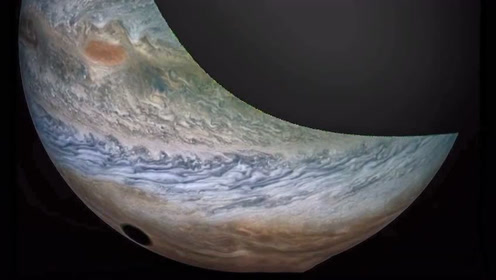 带你看木星卫星木卫一的影子,在木星的表面上清晰可见