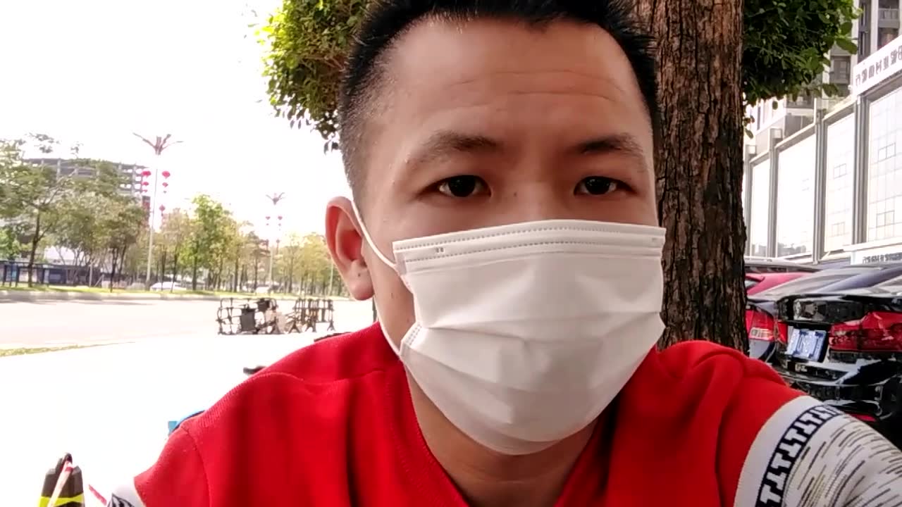 七哥花40w深圳买房,分期一年结完.今天去领原件这回轻松点了!