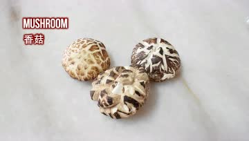 别以为饺子皮只能包饺子，做成素烧麦也超好吃