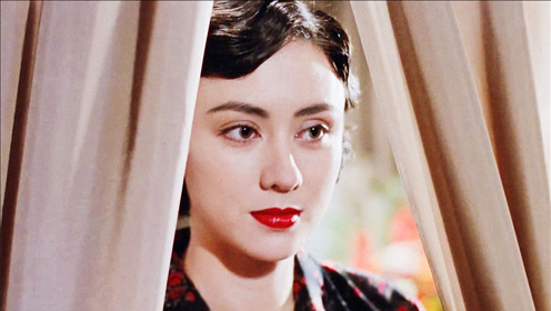 间:2020-12-19上传者:邓旭芳说影视电 影:烂赌英雄0:00:10赢了师傅,娶