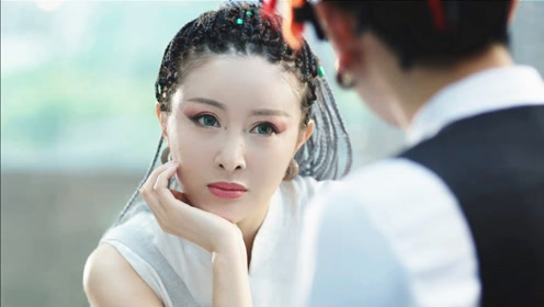 妖女施展摄魂眼,小伙只能乖乖听话!