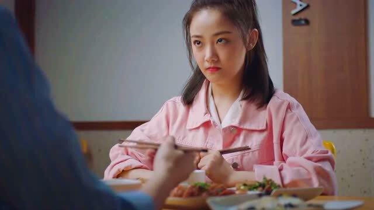 有男朋友后,男神请吃饭时小鱼的内心os#你好对方辩友2