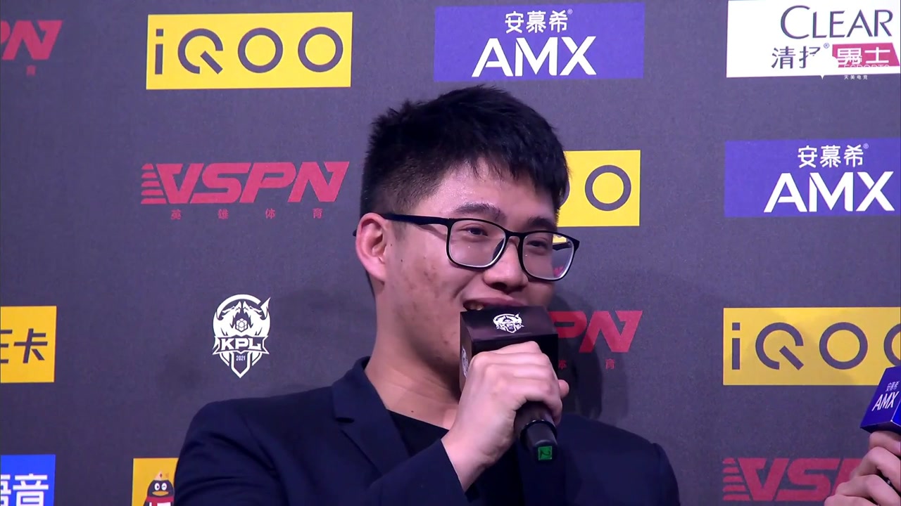 【赛后采访】xyg.glucose:我们九月自己也说不准备和不然拼惩了