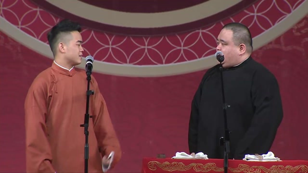 德云社 尚筱菊 刘哲搞笑相声《学哑语》