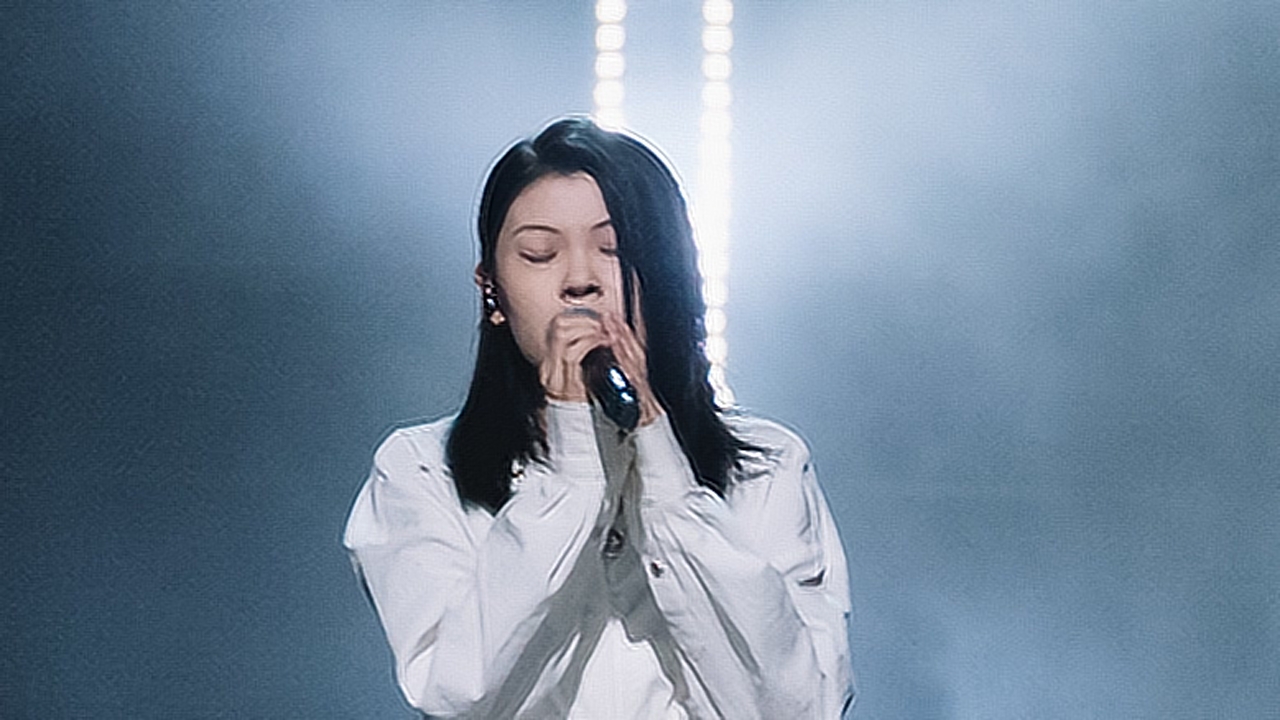 一支榴莲一曲唱出人间江湖感