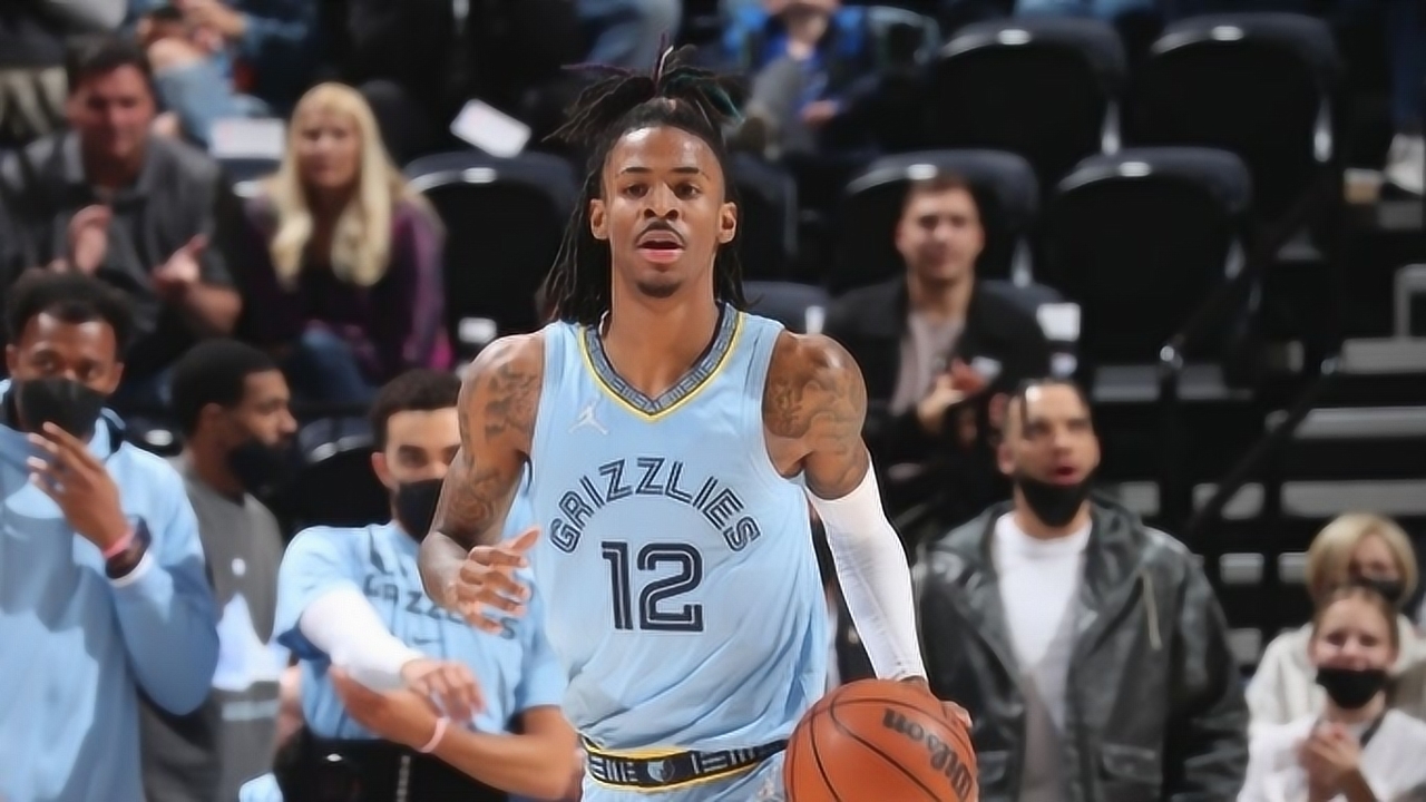 NBA第六周最佳扣篮莫兰特单臂炸扣 布朗胯下换手