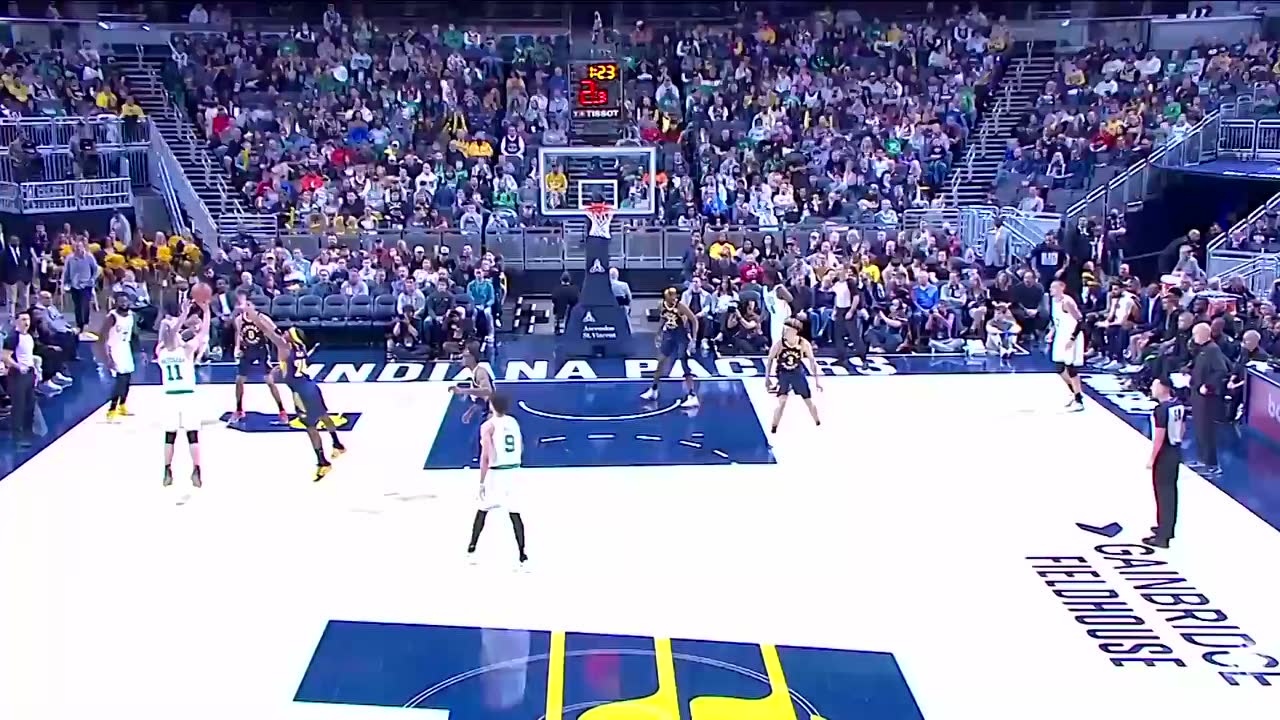 盘点二月份NBA最佳控球时刻 库里把兰德尔晃倒至观众席 七尺长人骚操作粗中有细
