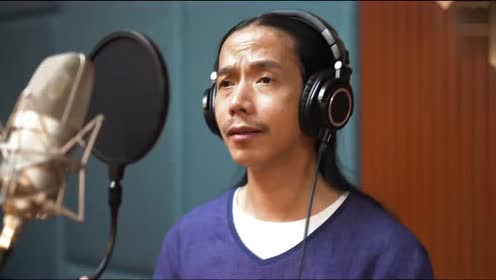 简 介:拾荒歌手符凡迪《等你等了那么久》上传者:晚安音乐时 间:2017