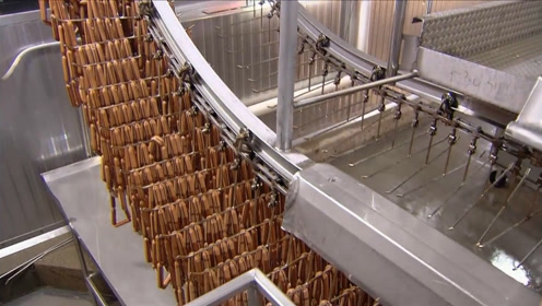 实拍现代化工厂香肠的加工生产,你还想吃吗?