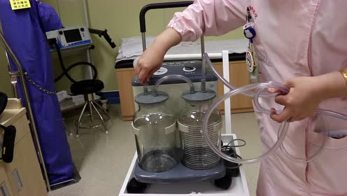 0:00:59时 间:2018-05-06简 介:吸引器0:09:00护理操作电动吸引器吸痰